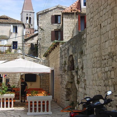 Rooms Roso Trogir Exterior foto