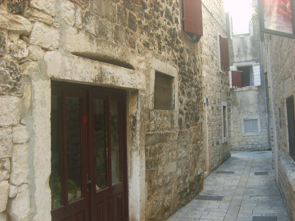 Rooms Roso Trogir Exterior foto