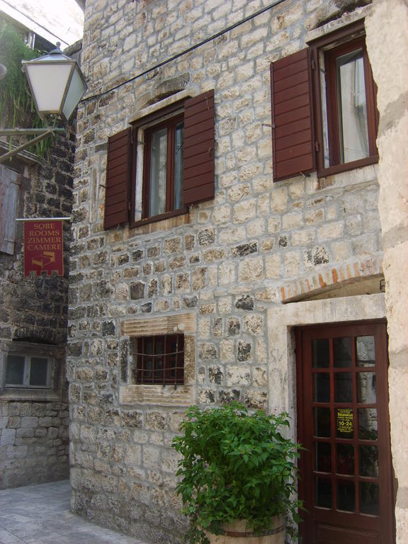 Rooms Roso Trogir Exterior foto