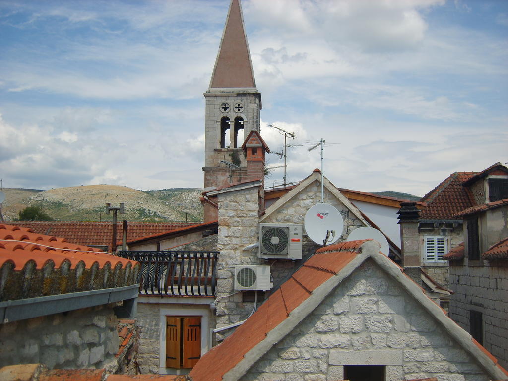 Rooms Roso Trogir Exterior foto